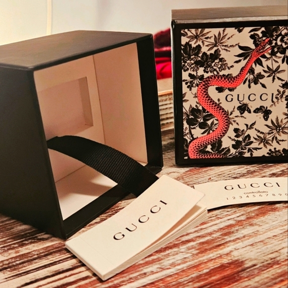 Gucci Serpent Jewelry Gift Box & Care Booklet 3" Square Snake Floral Black Pink - Picture 3 of 7